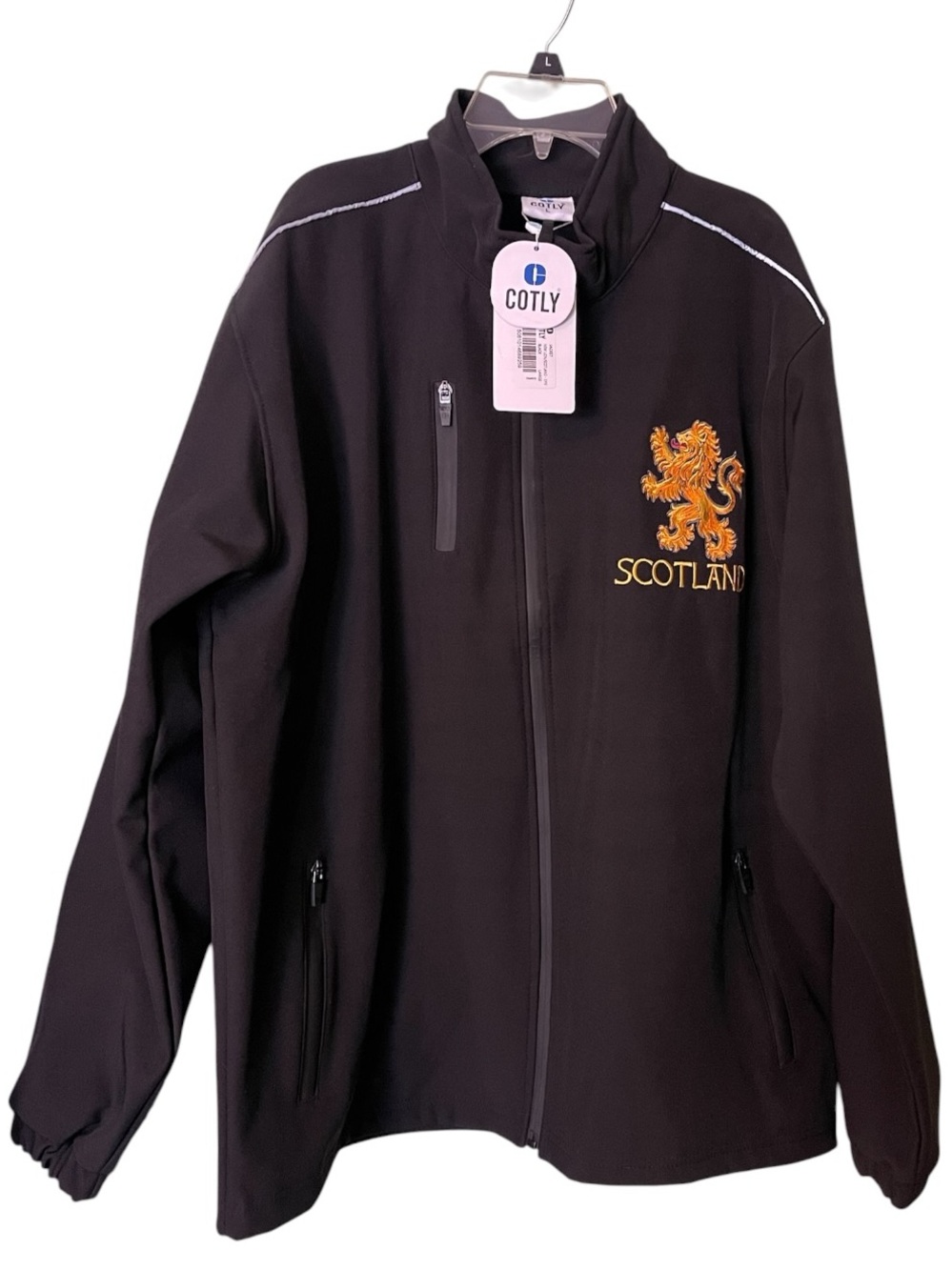 NWT Scotland Lion Rampant soft shell, full zip technical jacket. Size large